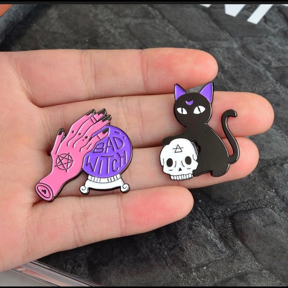 Bad Witch 🧙🏻‍♀️ pentagram Wiccan pagan brooch - Picture 4 of 4